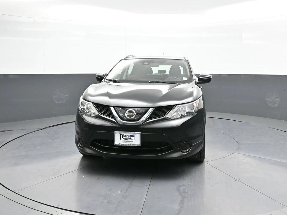 2019 Nissan Rogue - Image 2 of 12