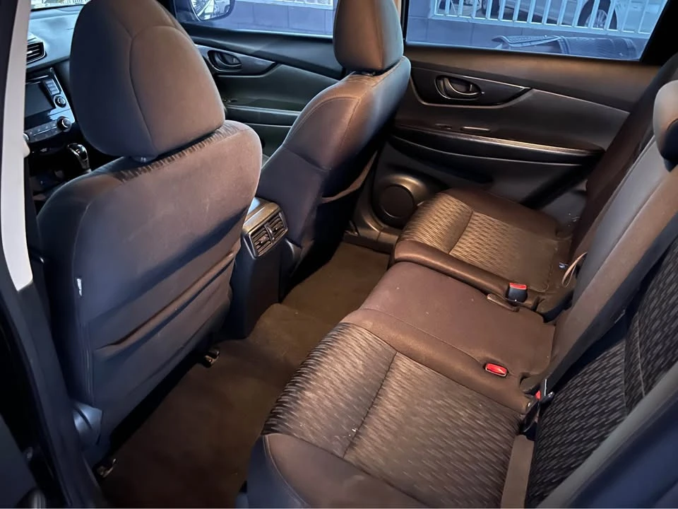 2019 Nissan Rogue - Image 3 of 3