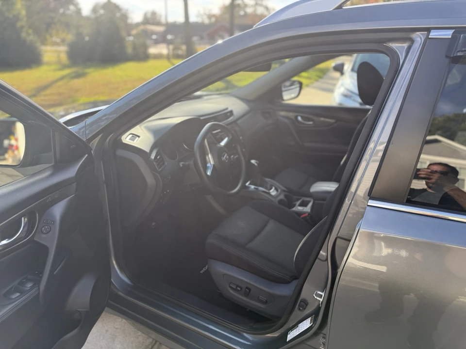 2019 Nissan Rogue - Image 11 of 11