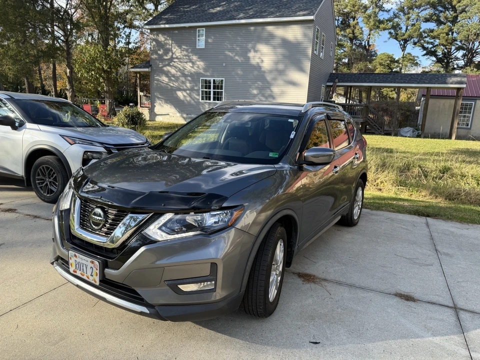 2019 Nissan Rogue - Image 3 of 11