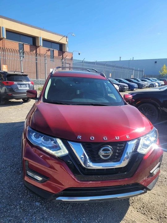 2019 Nissan Rogue - Image 2 of 16