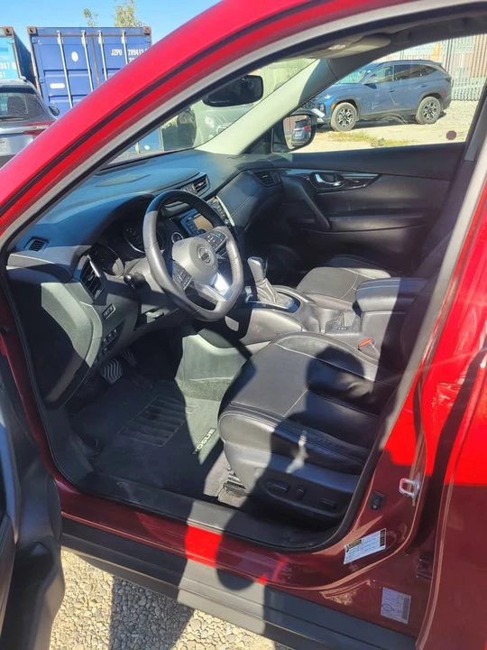 2019 Nissan Rogue - Image 6 of 16
