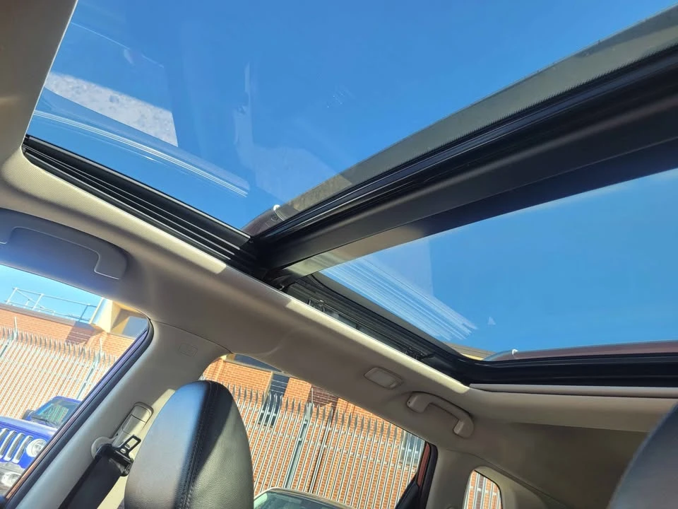 2019 Nissan Rogue - Image 13 of 16