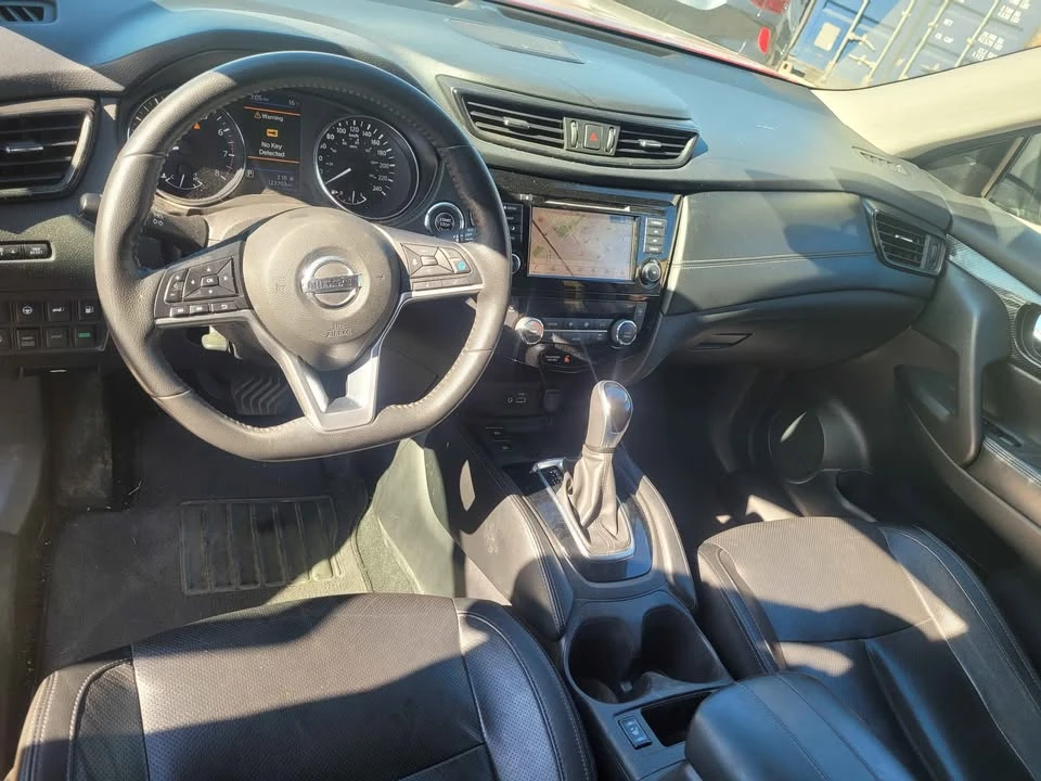 2019 Nissan Rogue - Image 7 of 16