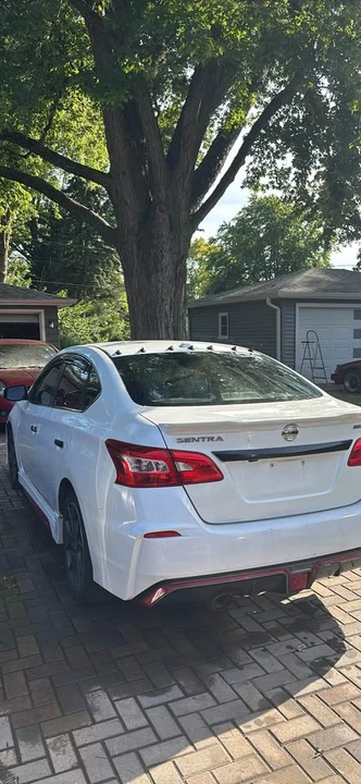 2019 Nissan Sentra 7th Gen - Image 4 of 11