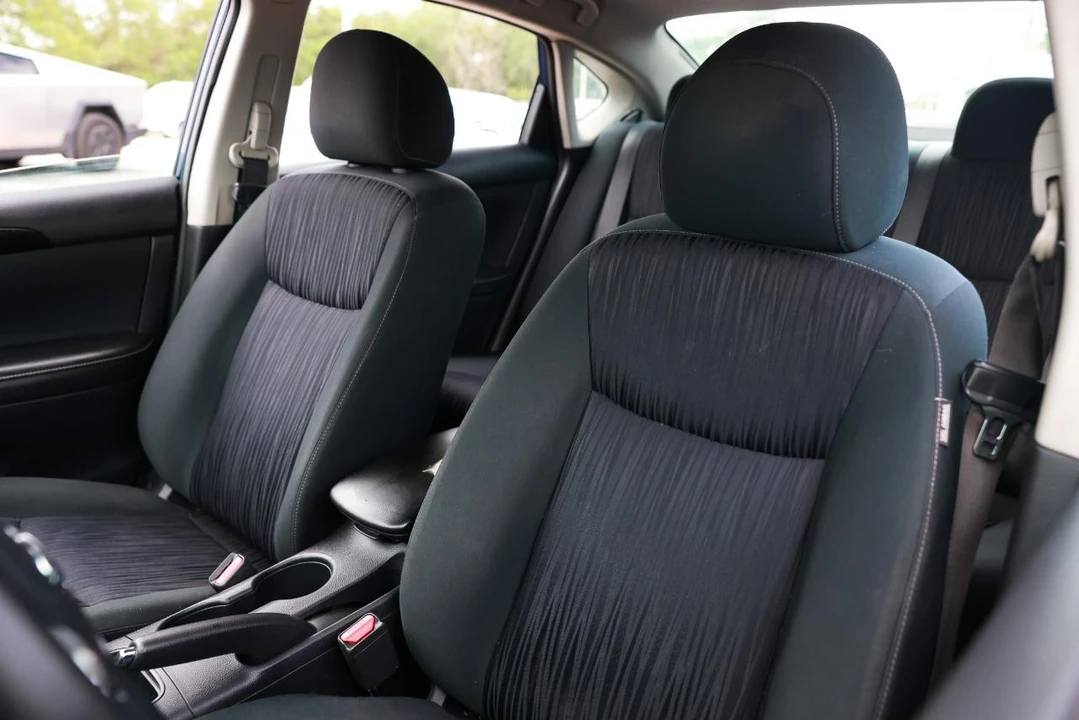 2019 Nissan Sentra 7th Gen - Image 6 of 21