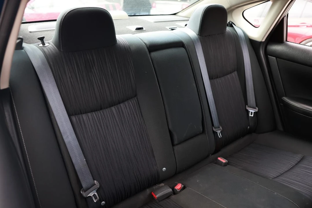 2019 Nissan Sentra 7th Gen - Image 14 of 21