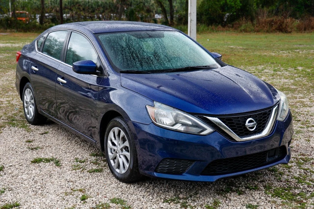 2019 Nissan Sentra 7th Gen - Image 15 of 21