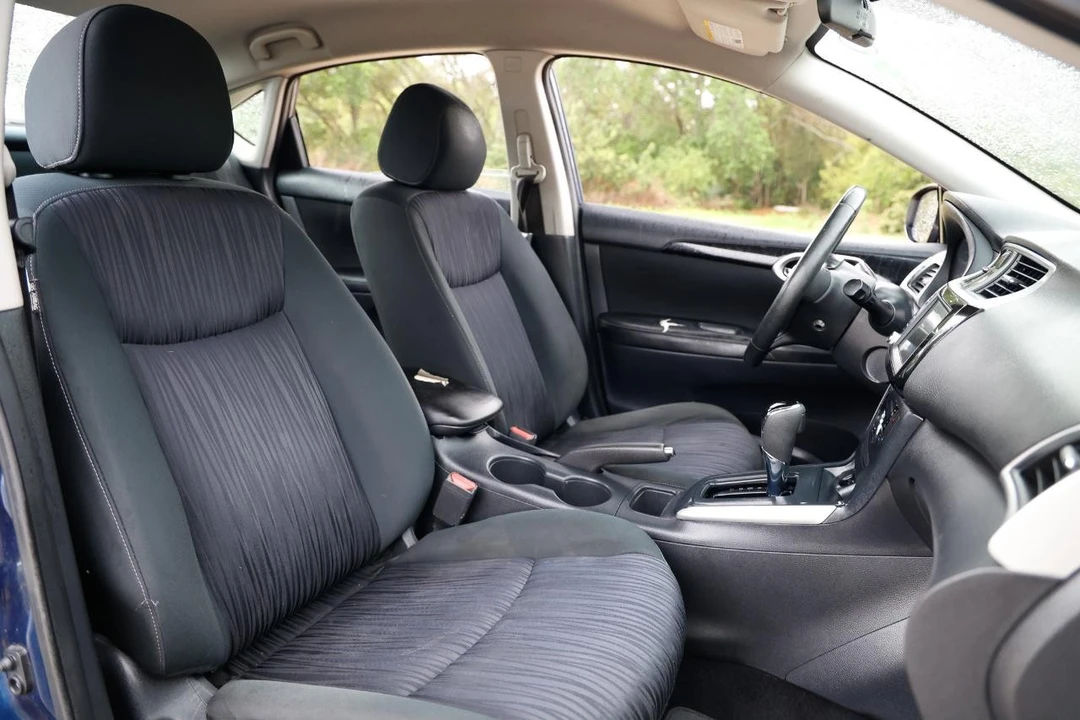 2019 Nissan Sentra 7th Gen - Image 16 of 21