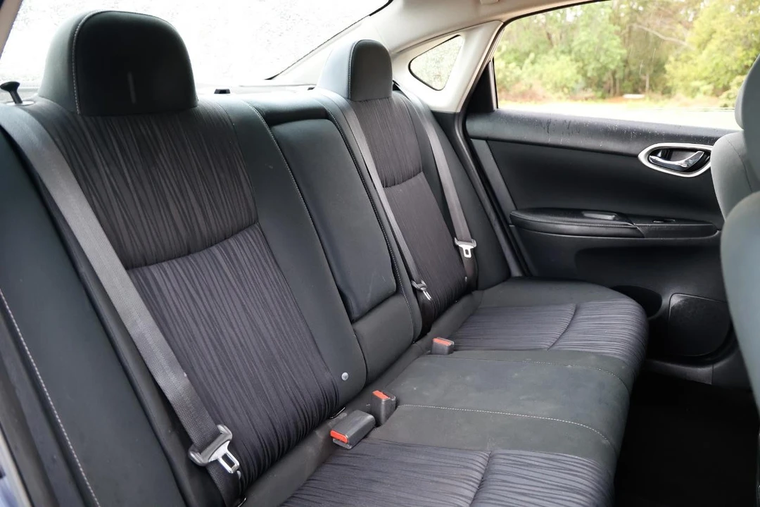 2019 Nissan Sentra 7th Gen - Image 12 of 21