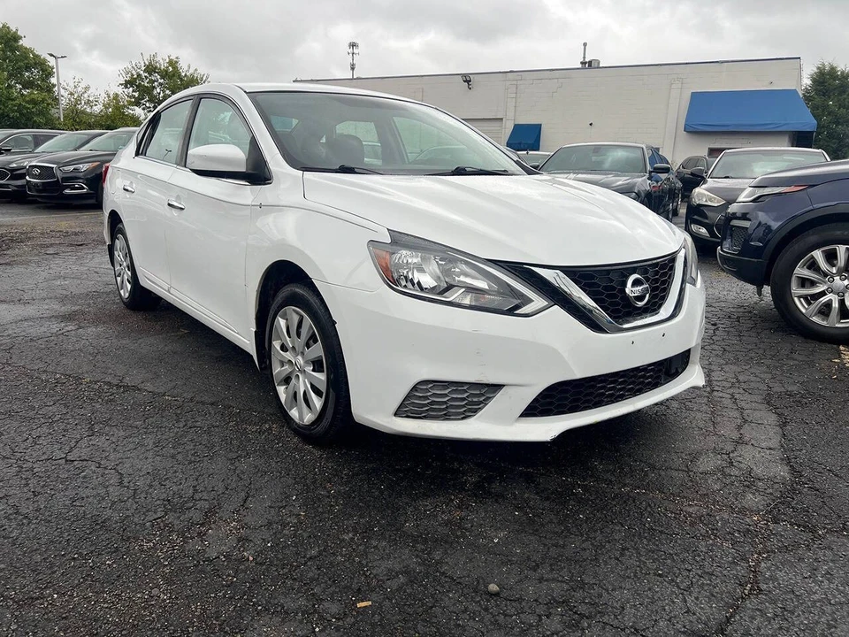 2019 Nissan Sentra 7th Gen - Image 2 of 10