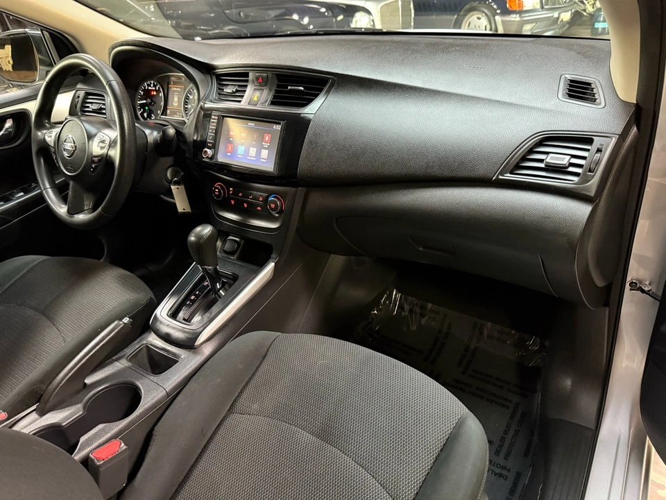 2019 Nissan Sentra 7th Gen - Image 11 of 21