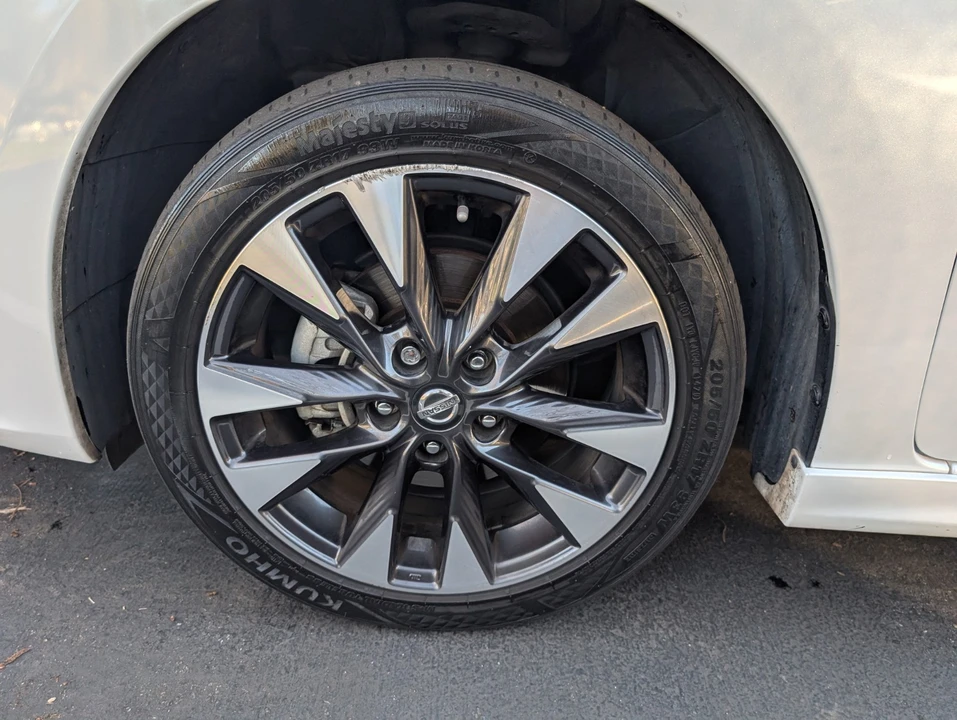 2019 Nissan Sentra 7th Gen - Image 19 of 21