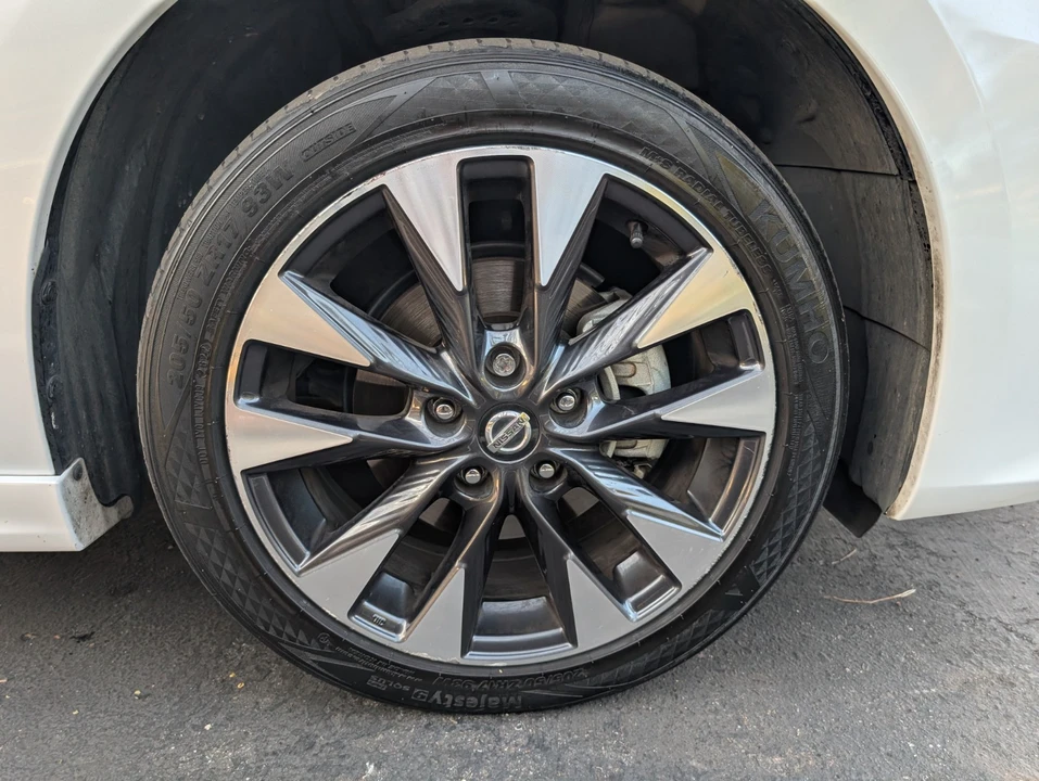 2019 Nissan Sentra 7th Gen - Image 18 of 21