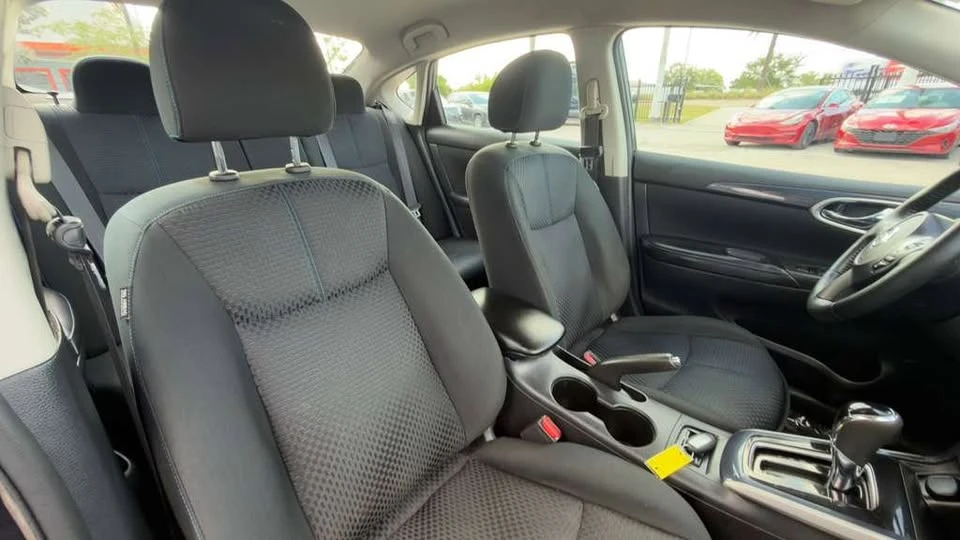2019 Nissan Sentra 7th Gen - Image 10 of 11