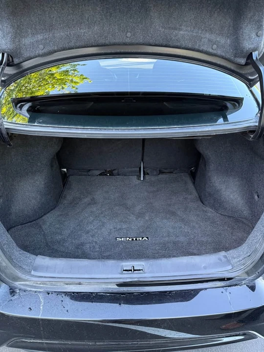 2019 Nissan Sentra 7th Gen - Image 5 of 11