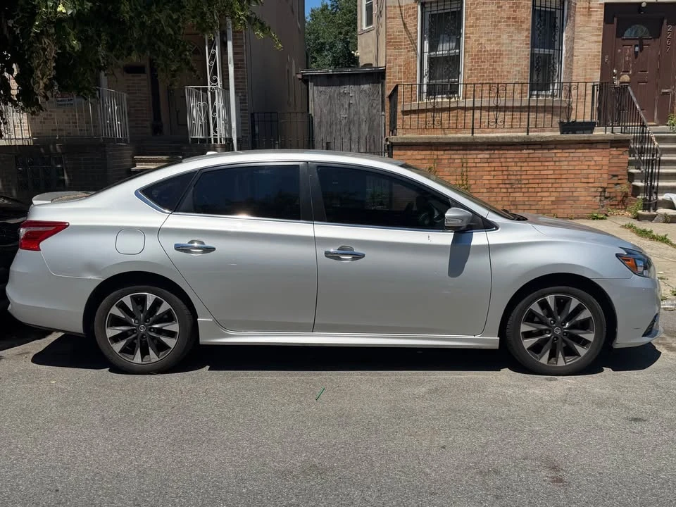 2019 Nissan Sentra 7th Gen - Image 2 of 5