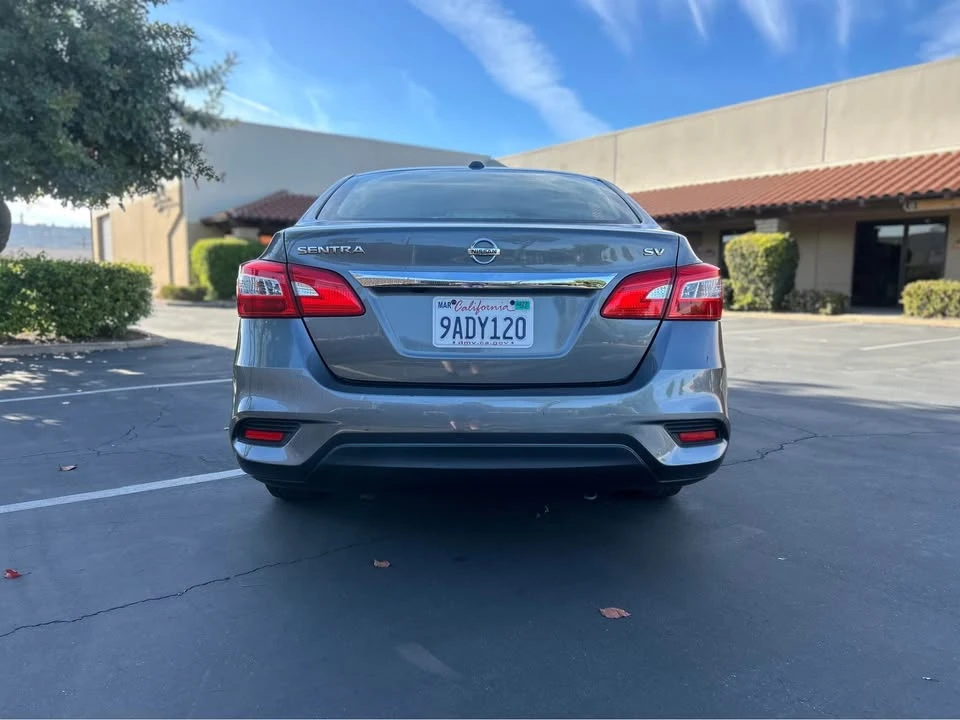 2019 Nissan Sentra 7th Gen - Image 4 of 17