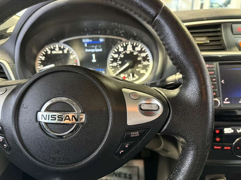 2019 Nissan Sentra 7th Gen - Image 10 of 21