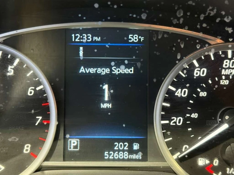 2019 Nissan Sentra 7th Gen - Image 13 of 21