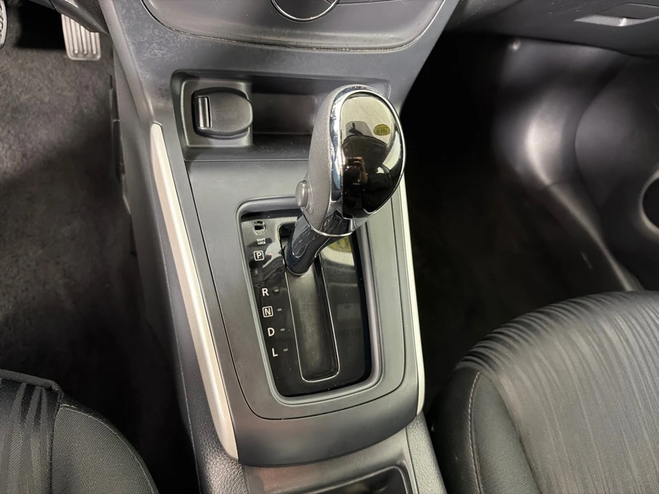 2019 Nissan Sentra 7th Gen - Image 18 of 21