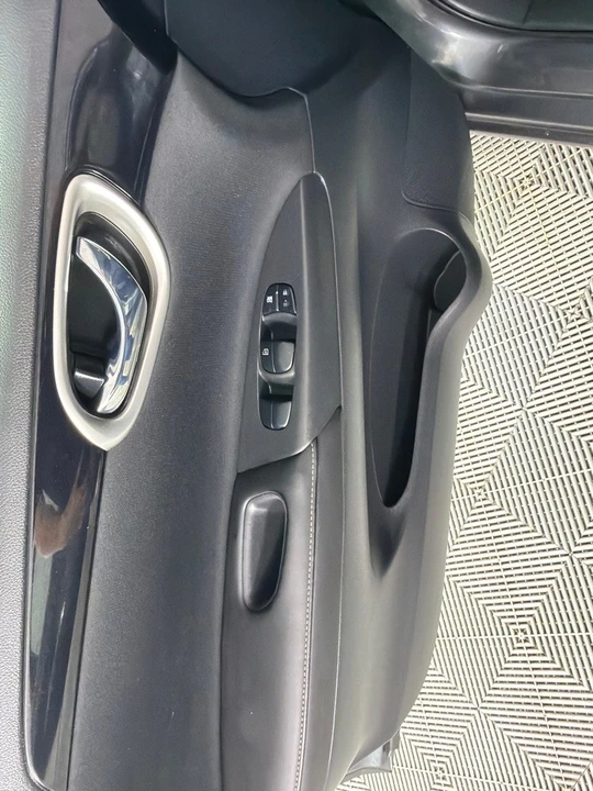 2019 Nissan Sentra 7th Gen - Image 11 of 21
