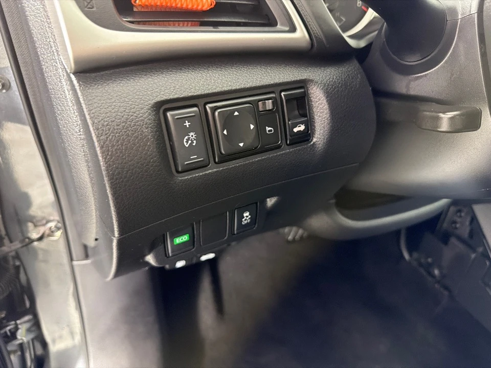 2019 Nissan Sentra 7th Gen - Image 14 of 21