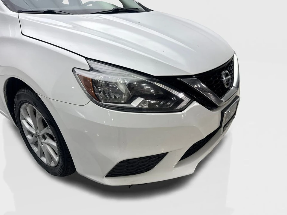 2019 Nissan Sentra 7th Gen - Image 16 of 21