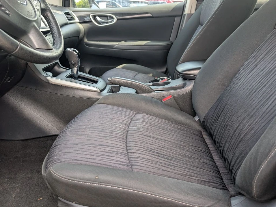 2019 Nissan Sentra 7th Gen - Image 14 of 21