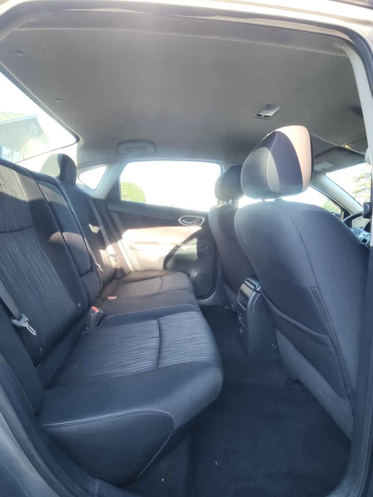 2019 Nissan Sentra 7th Gen - Image 11 of 20