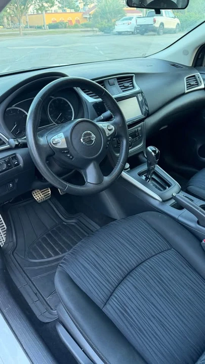 2019 Nissan Sentra 7th Gen - Image 11 of 18