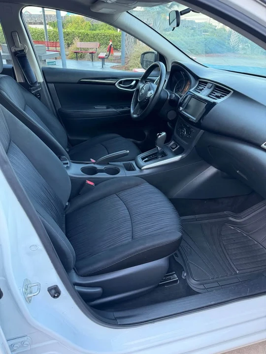 2019 Nissan Sentra 7th Gen - Image 16 of 18