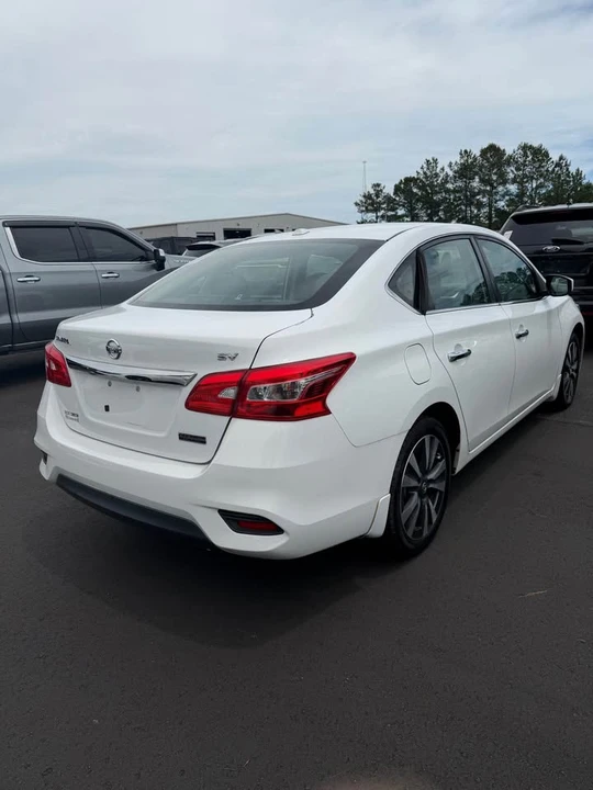 2019 Nissan Sentra 7th Gen - Image 4 of 18