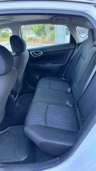 2019 Nissan Sentra 7th Gen - Image 13 of 18