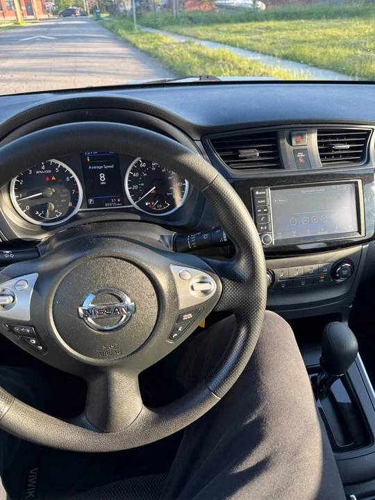 2019 Nissan Sentra 7th Gen - Image 10 of 11