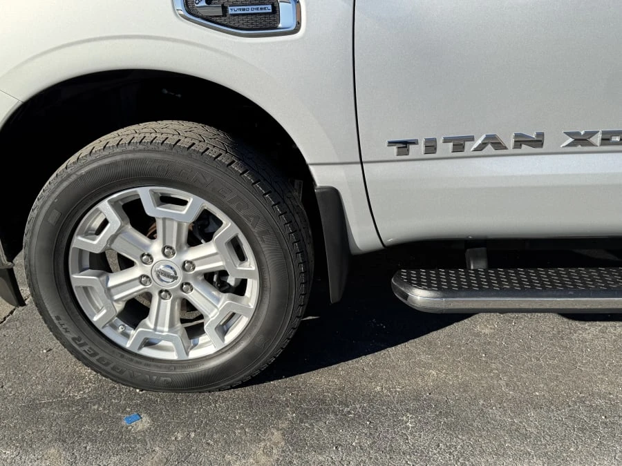 2019 Nissan Titan 2nd Gen - Image 4 of 10