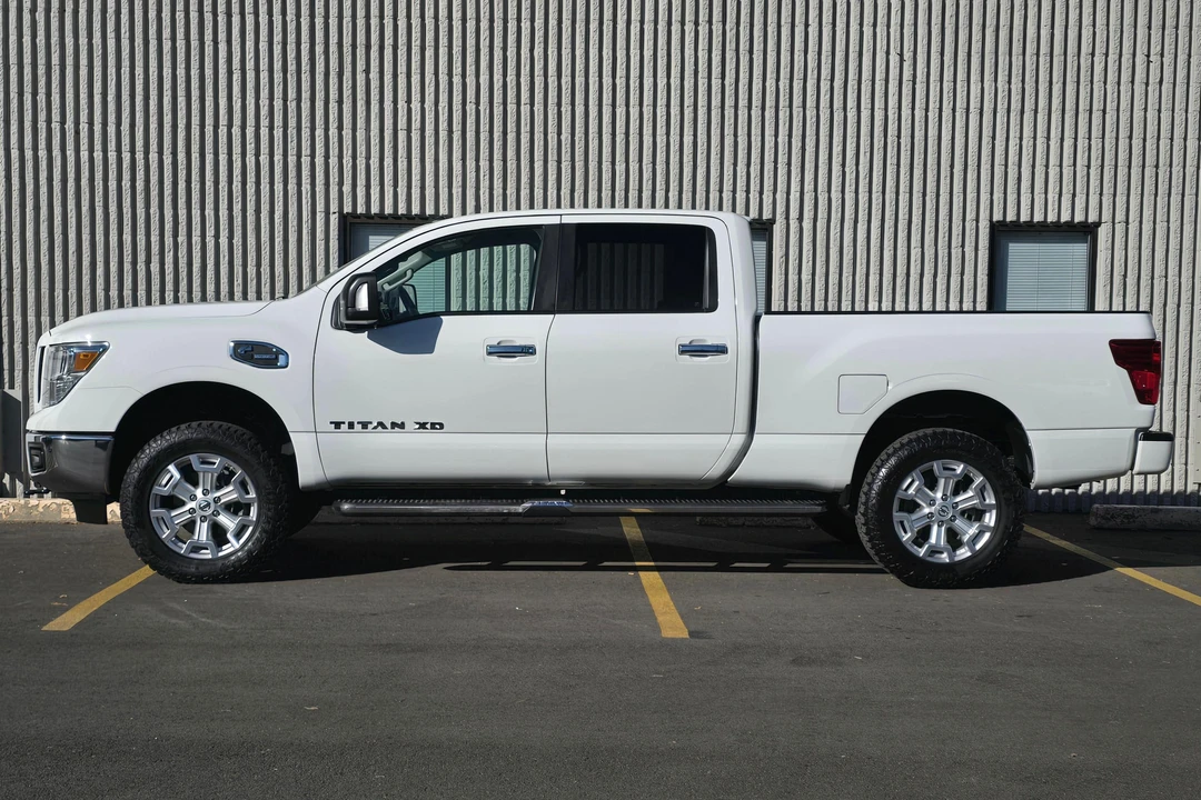 2019 Nissan Titan 2nd Gen - Image 3 of 31