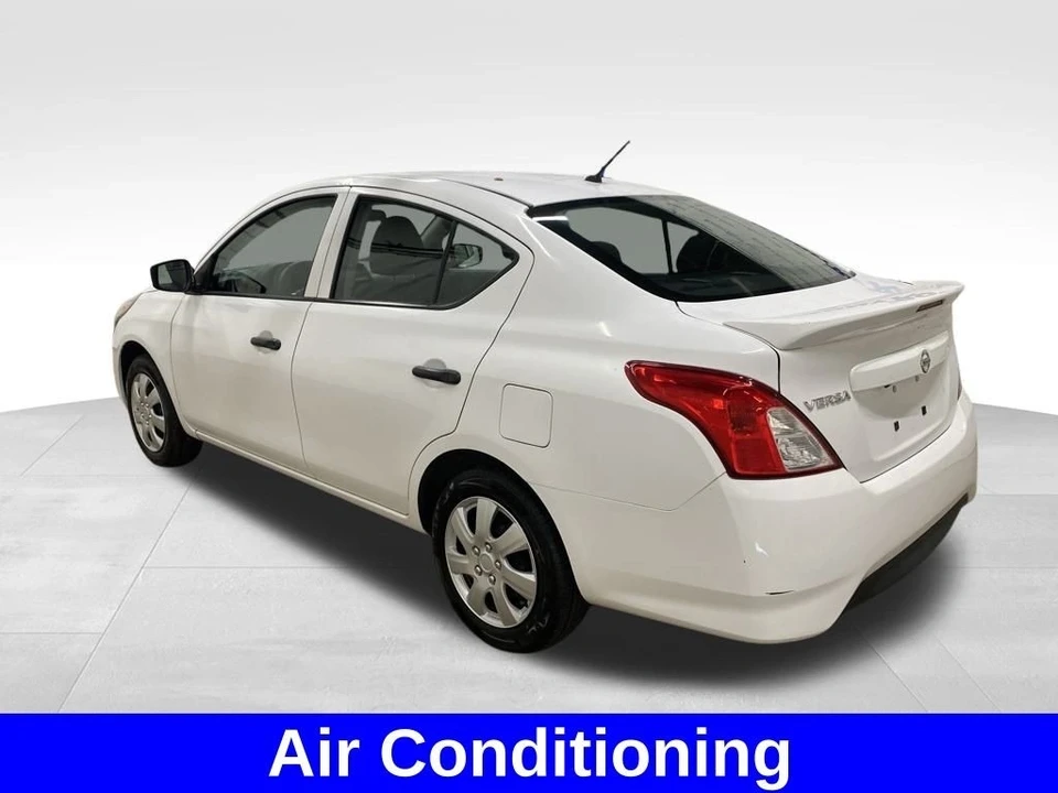 2019 Nissan Versa - Image 6 of 12