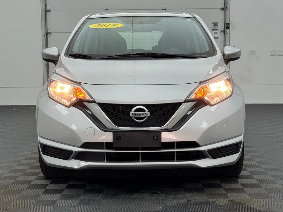 2019 Nissan Versa - Image 11 of 12