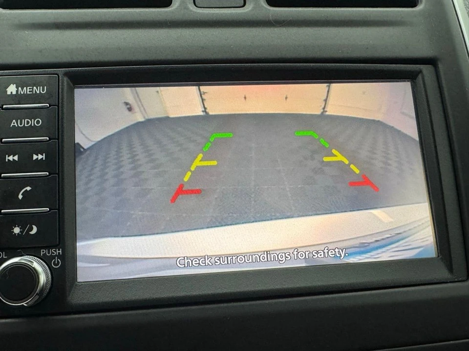2019 Nissan Versa - Image 4 of 12