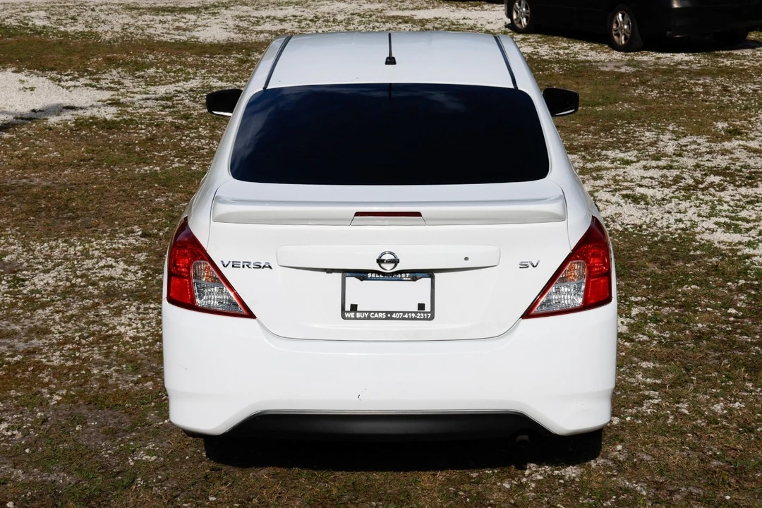 2019 Nissan Versa - Image 9 of 12