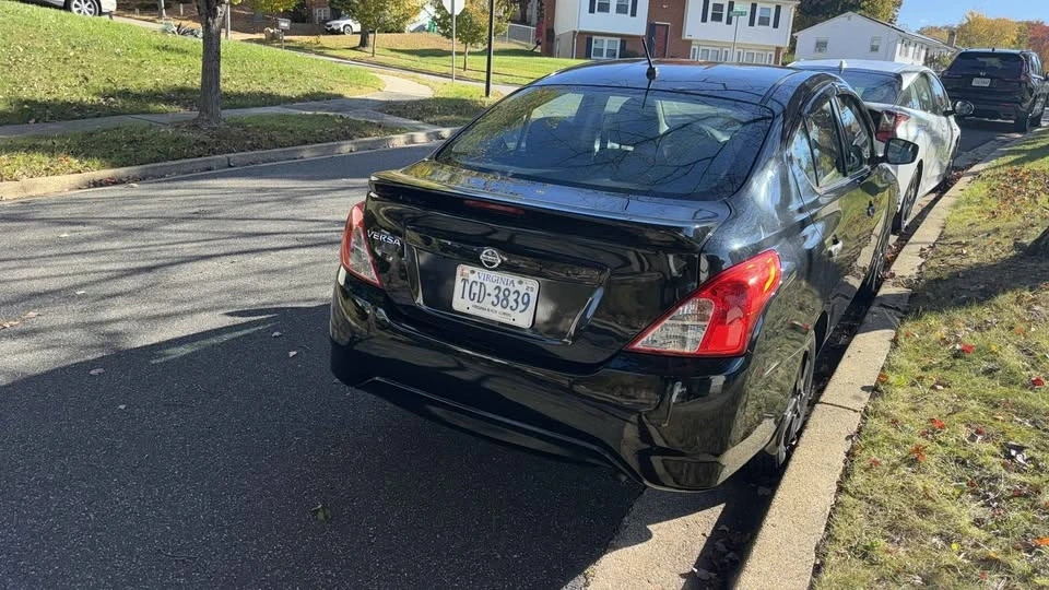 2019 Nissan Versa - Image 5 of 6