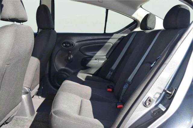 2019 Nissan Versa - Image 15 of 21