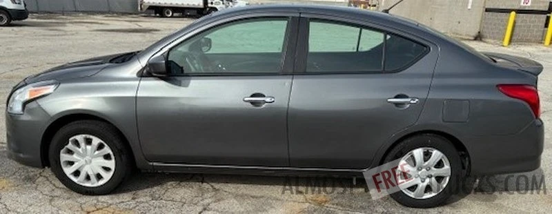 2019 Nissan Versa - Image 4 of 12