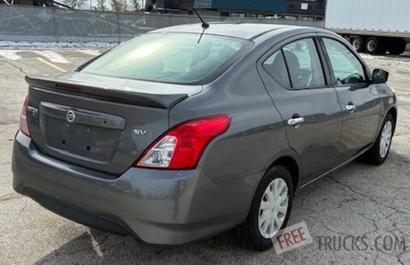 2019 Nissan Versa - Image 7 of 12