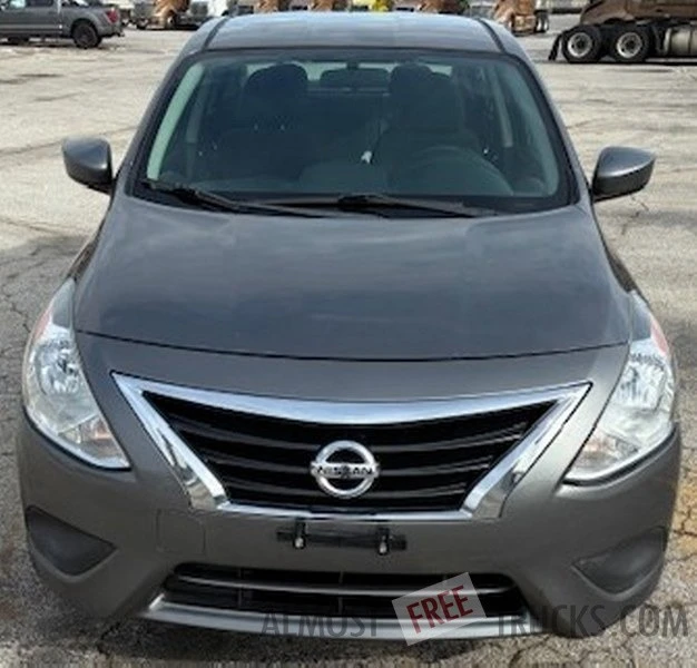 2019 Nissan Versa - Image 2 of 12