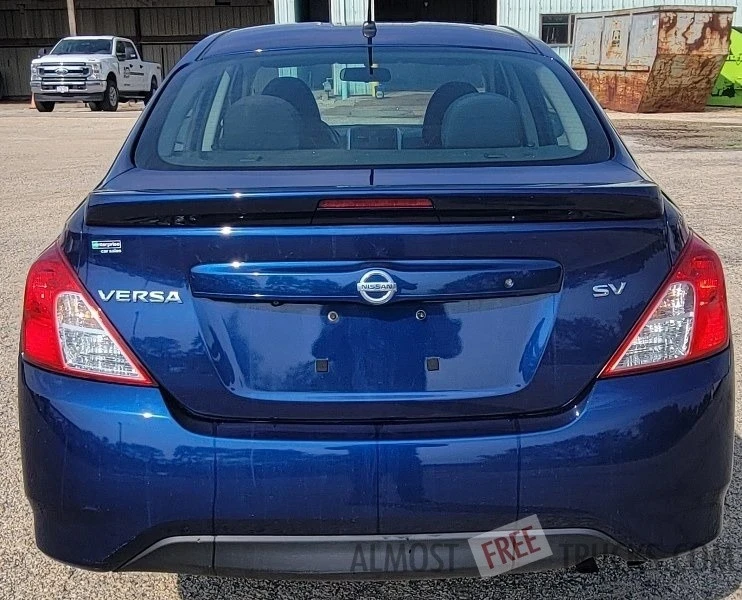 2019 Nissan Versa - Image 5 of 12