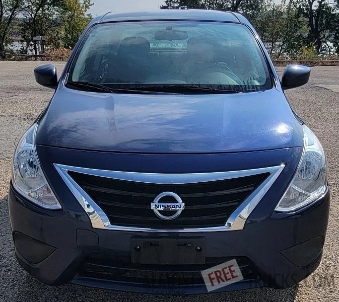 2019 Nissan Versa - Image 2 of 12