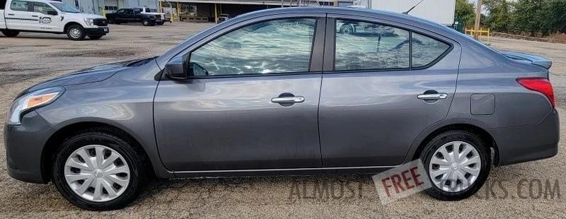 2019 Nissan Versa - Image 4 of 12