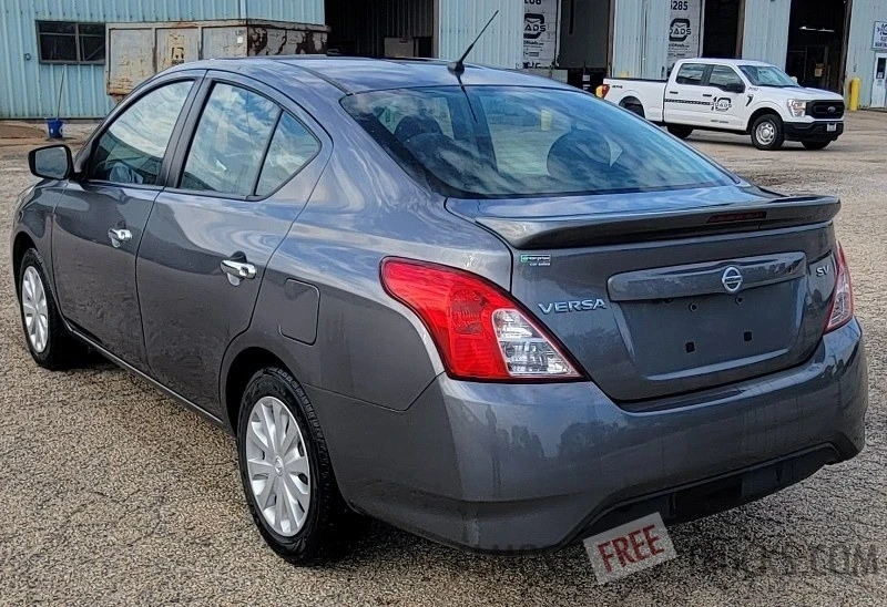 2019 Nissan Versa - Image 5 of 12